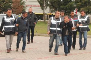 &Uuml;&ccedil; ilde hırsızlık yaptılar Bursa'da yakalandılar