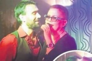 Şarkıcı İzel'i depresyona sokan yasak aşk!