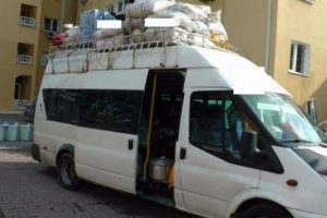 Sakarya'da yolcu minib&uuml;s&uuml;ne uyuşturucu operasyonu