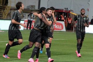 Akhisar Avrupa hedefine ilerliyor