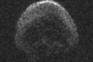 NASA yayınladı: Kuru kafa g&ouml;r&uuml;n&uuml;ml&uuml; g&ouml;ktaşı