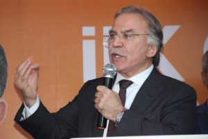 "Selahattin Demirtaş fotoğrafıyla..."