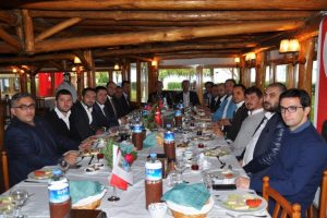 Bursalı gen&ccedil; girişimciler İznik'te toplandı