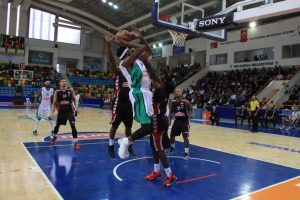 Torku Konyaspor, Uşak Sportif'i devirdi