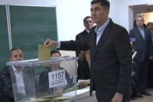 Kara Kuvvetleri Komutanı Orgeneral &Ccedil;olak oyunu kullandı