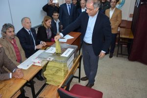 Eski İ&ccedil;işleri Bakanı Efkan Ala, oyunu Bursa'da kullandı