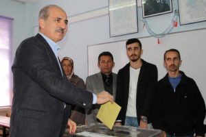 Numan Kurtulmuş oyunu Ordu'da kullandı