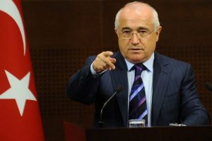 Cemil &Ccedil;i&ccedil;ek: Demokraside en son karar merci millettir