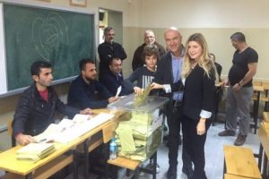 "Cumhuriyetimizin fabrika ayarlarına d&ouml;nmesini diliyorum"