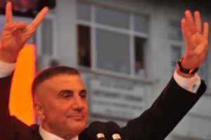 Kullandığı oyun fotoğrafını &ccedil;ekip paylaşana 250 lira para cezası