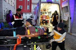 Otomobil şarampole u&ccedil;tu: 4 yaralı