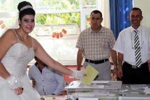 Oy kullandılar evlenmeye gittiler