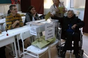 T&uuml;rkiye'deki se&ccedil;imlerin sonu&ccedil;ları uluslararası basının manşetlerinde