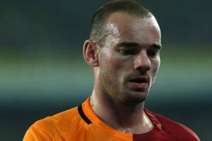 Sneijder'e &ouml;zel &ouml;nlem