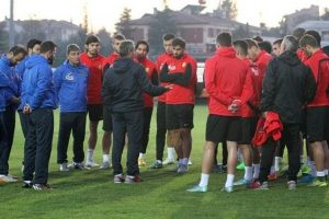 Eskişehirspor, Osmanlıspor ma&ccedil;ına kilitlendi
