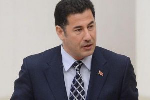 Sinan Oğan mahkeme kararıyla MHP'ye geri d&ouml;nd&uuml;