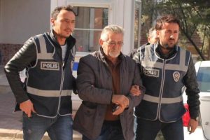 Balıkesir'de vahşet! 3 kişi &ouml;ld&uuml;rd&uuml;, yakalandı