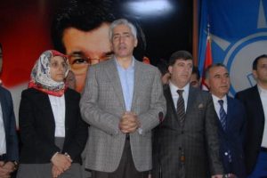 Ensarioğlu: &Ouml;lenin de, askerde olanın da oyları kullanıldı