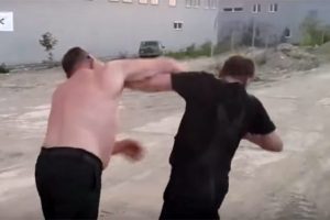 Sarhoş kavgası nakavtla bitti