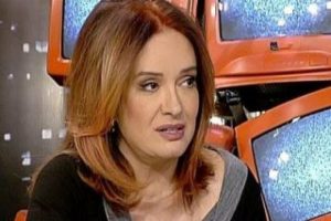 M&uuml;jde Ar'dan tweet a&ccedil;ıklama...