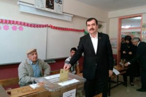 AK Partili Erdem: K&uuml;rt se&ccedil;men yuvasına d&ouml;nd&uuml;