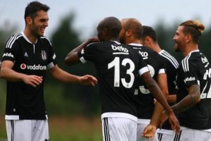 Kartal gol i&ccedil;in &ccedil;ıkıyor!