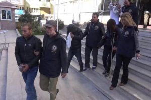 Sahte d&ouml;vizle dolandırıcılığa 6 g&ouml;zaltı
