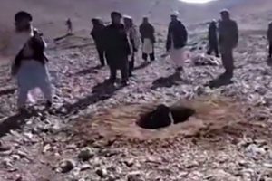 Taşlayarak infaza tepki yağıyor