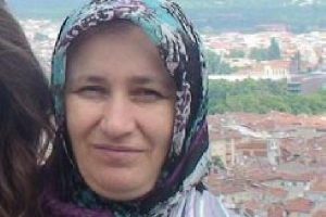 31 yıllık ebe g&ouml;rev sırasında hayatını kaybetti