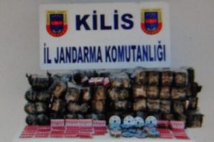 Kilis'te ka&ccedil;ak sigara, hap ve ila&ccedil; ele ge&ccedil;irildi