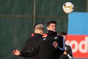 Beşiktaş, Lokomotiv Moskova ma&ccedil;ı hazırlıklarını tamamladı