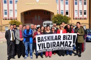 D&uuml;nya Kadınlar G&uuml;n&uuml; y&uuml;r&uuml;y&uuml;ş&uuml; sanıkları hakim karşısına &ccedil;ıktı