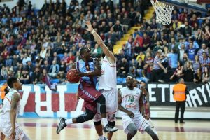 ULEB Kupası'nda bir sevin&ccedil; bir h&uuml;z&uuml;n