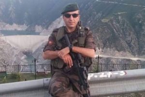 Şehit polisin annesine vasiyeti y&uuml;rekleri dağladı