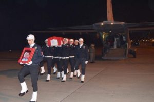 Şehit polisin naaşı Trabzon'a getirildi