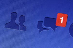 Zuckerberg, Facebook verilerini a&ccedil;ıkladı