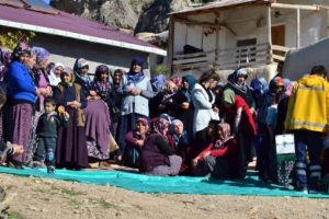 Şehidin baba ocağından ağıtlar y&uuml;kseliyor