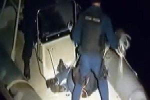 Ka&ccedil;akları taşırken yakalanan T&uuml;rk kaptana g&ouml;zaltı