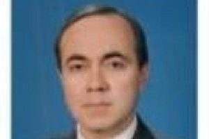 Tıp profes&ouml;r&uuml; &Uuml;st&uuml;n, evinde &ouml;l&uuml; bulundu