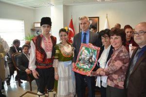 Bursa Gemlik'te barışa zeytin dalı