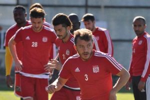 Medicana Sivasspor'da &ccedil;abukluk antrenmanı