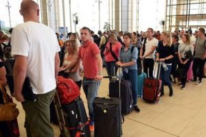 The Guardian: İngiliz turistler Mısır'dan bavulsuz d&ouml;n&uuml;yor