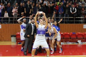 Orduspor Kadın Basketbol'un galibiyet sevinci