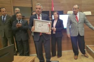 CHP Kayseri Milletvekili Arık, mazbatasını aldı
