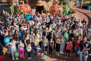 Barcelonalı futbolcular lunaparkta eğlendi