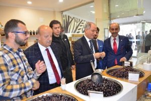 Eski İ&ccedil;işleri Bakanı Efkan Ala: "Artık mazeret yok iş &ccedil;ok"