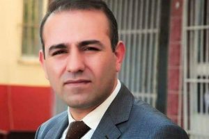 Kaynar suyla karısını &ouml;ld&uuml;rmeye &ccedil;alışan koca yakalandı