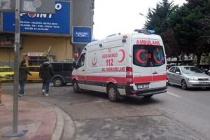 Yol verme kavgası kanlı bitti: 2 yaralı