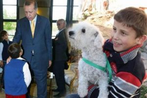 Erdoğan, o ailenin banka borcunu da &ccedil;&ouml;zd&uuml;
