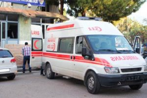 Ambulans g&ouml;r&uuml;n&uuml;ml&uuml; ara&ccedil;la sigara ka&ccedil;ak&ccedil;ılığı